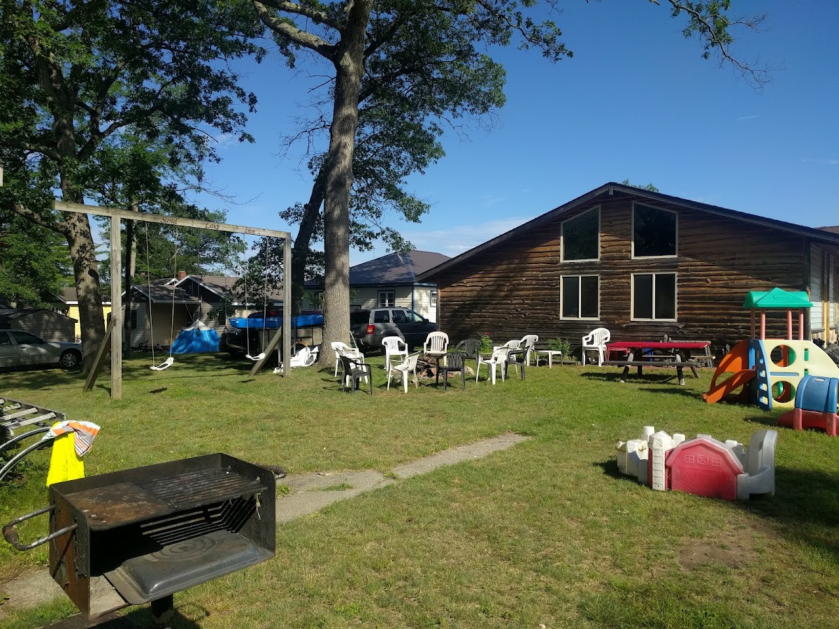 Sand Lake Inn Waterfront Resort